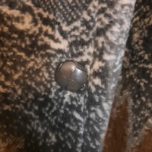 Country Woods Oversized Fleece Coat - Picture 5 of 8